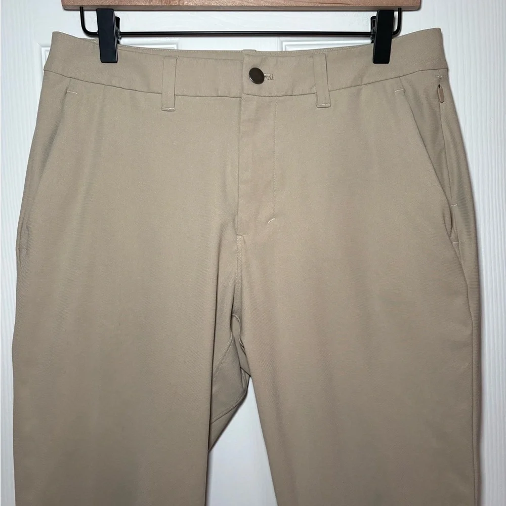 lululemon ABC Pant Slim Fit‎ Men’s Khaki Warpstreme Size 30